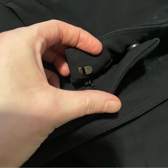 Lululemon On the Move pants black lightweight - Picture 6 of 8